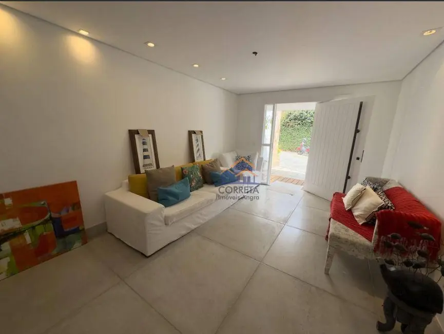 Foto 4 de Casa de Condomínio com 4 quartos à venda, 200m2 em Frade (Cunhambebe), Angra Dos Reis - RJ