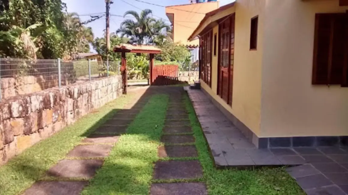 Foto 4 de Casa com 3 quartos à venda, 714m2 em Biscaia, Angra Dos Reis - RJ