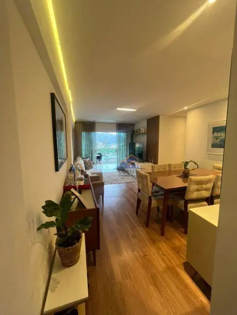 Foto 4 de Apartamento com 3 quartos à venda, 106m2 em Parque das Palmeiras, Angra Dos Reis - RJ