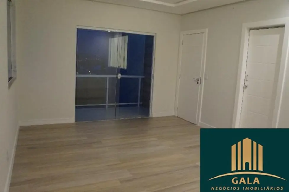 Casa com 4 quartos à venda, 366m2 em Niterói, Volta Redonda - RJ - imagem 5 Foto 5 de Casa com 4 quartos à venda, 366m2 em Niterói, Volta Redonda - RJ
