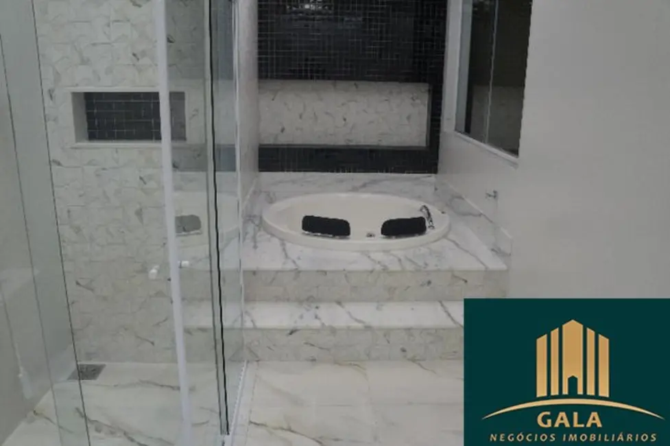 Casa com 4 quartos à venda, 366m2 em Niterói, Volta Redonda - RJ - imagem 7 Foto 7 de Casa com 4 quartos à venda, 366m2 em Niterói, Volta Redonda - RJ