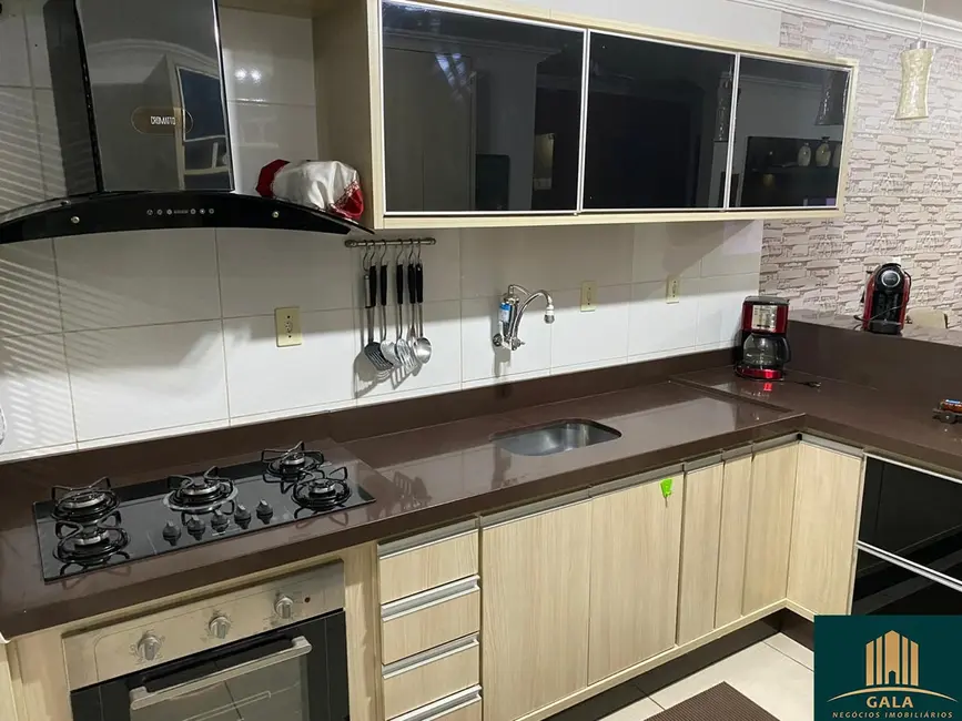 Casa de Condomínio com 2 quartos à venda, 62m2 em Siderlândia, Volta Redonda - RJ - imagem 8 Foto 8 de Casa de Condomínio com 2 quartos à venda, 62m2 em Siderlândia, Volta Redonda - RJ