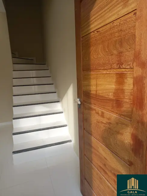 Foto 4 de Casa com 2 quartos à venda, 78m2 em Roma, Volta Redonda - RJ