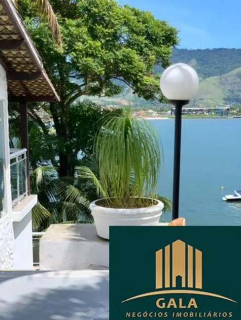Foto 7 de Casa com 3 quartos à venda, 300m2 em Angra Dos Reis - RJ
