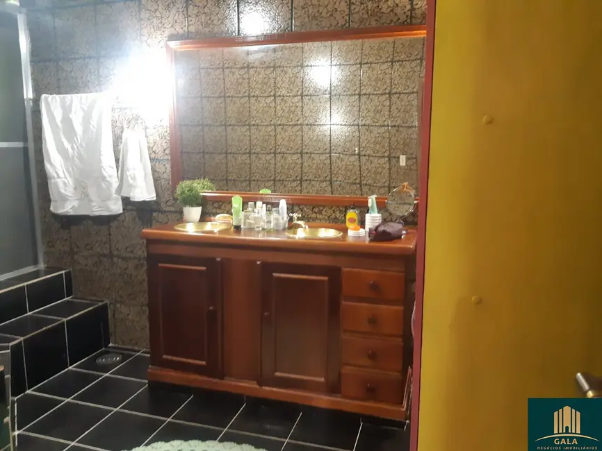 Foto 6 de Casa com 4 quartos à venda, 328m2 em Bananal - SP