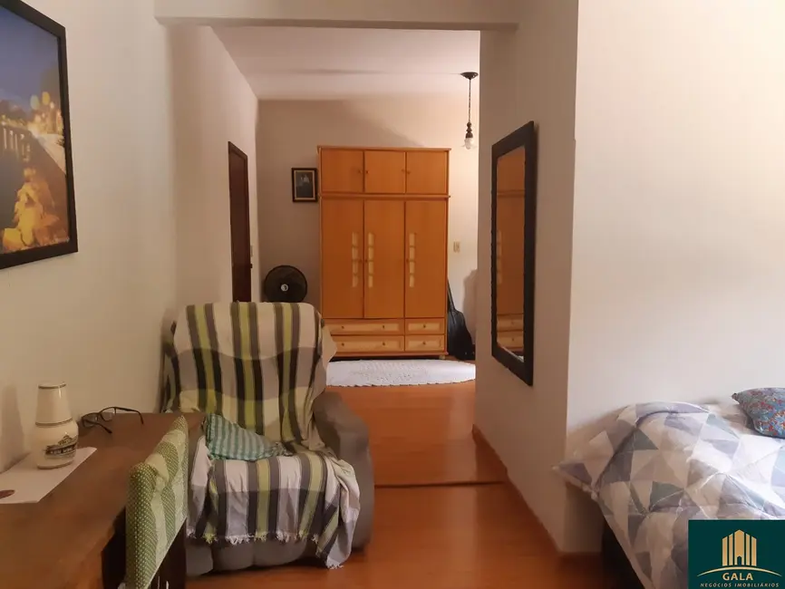 Foto 8 de Casa com 4 quartos à venda, 328m2 em Bananal - SP