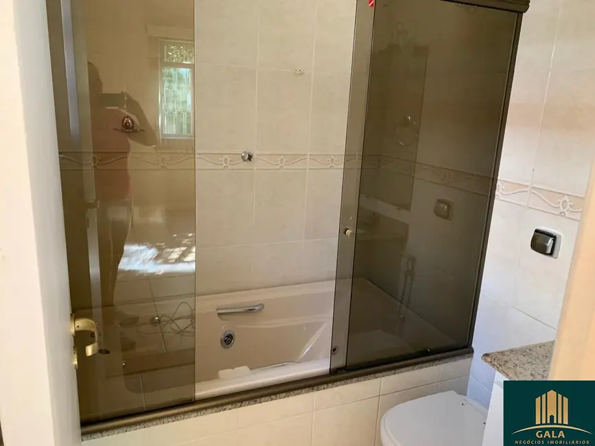 Casa com 3 quartos à venda, 144m2 em Jardim Amália, Volta Redonda - RJ - imagem 5 Foto 5 de Casa com 3 quartos à venda, 144m2 em Jardim Amália, Volta Redonda - RJ