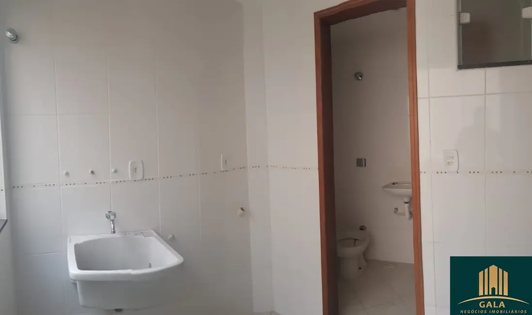Casa com 3 quartos à venda, 200m2 em Jardim Normandia, Volta Redonda - RJ - imagem 9 Foto 9 de Casa com 3 quartos à venda, 200m2 em Jardim Normandia, Volta Redonda - RJ