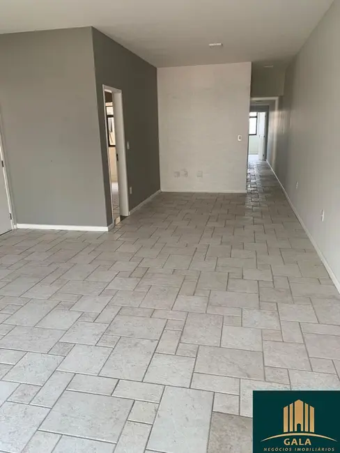 Apartamento com 3 quartos à venda, 62m2 em Jardim Amália, Volta Redonda - RJ - imagem 3 Foto 3 de Apartamento com 3 quartos à venda, 62m2 em Jardim Amália, Volta Redonda - RJ