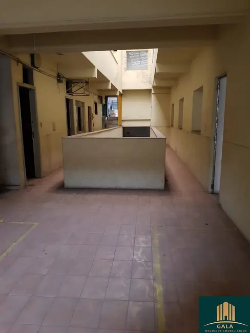 Foto 3 de Loja à venda, 1500m2 em Aterrado, Volta Redonda - RJ