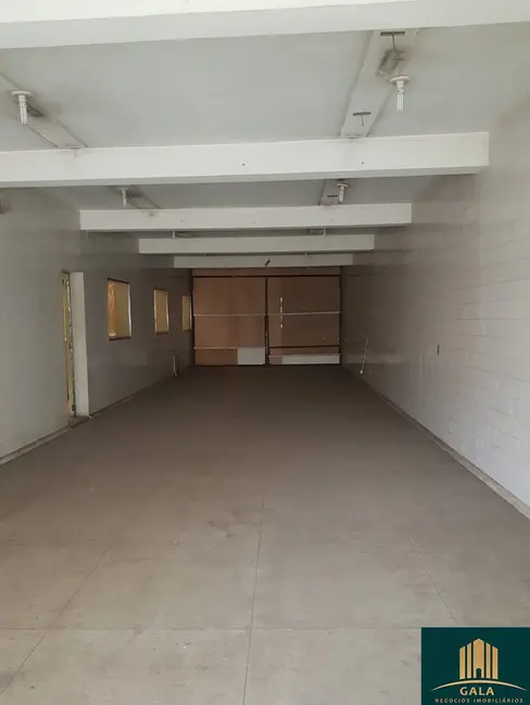 Foto 5 de Loja à venda, 1500m2 em Aterrado, Volta Redonda - RJ