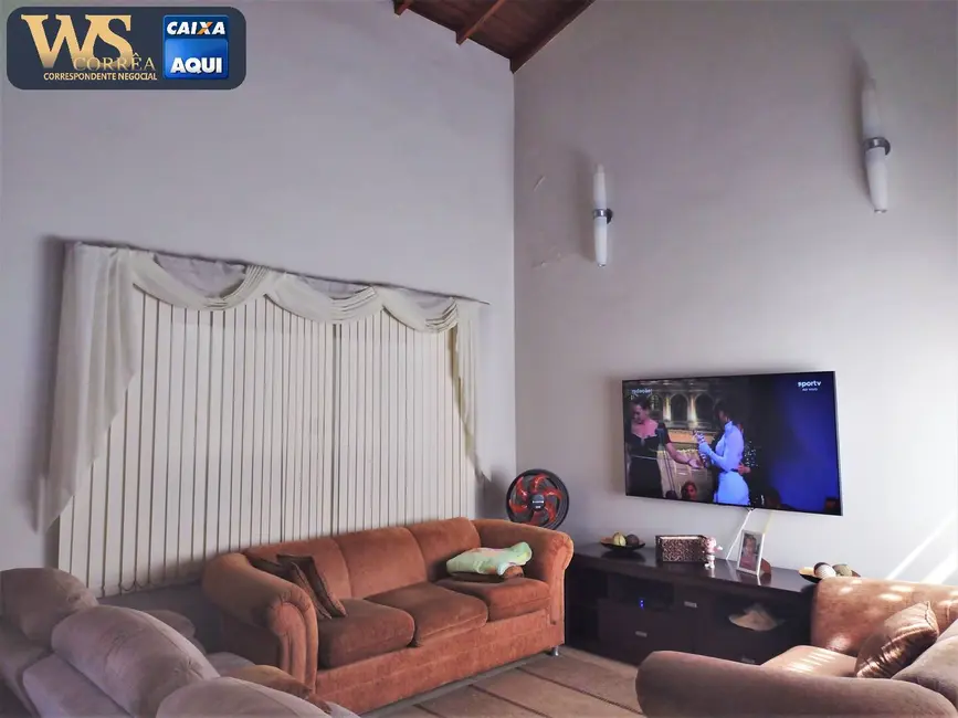 Foto 2 de Casa com 4 quartos à venda, 250m2 em Centro, Santa Bárbara D`Oeste - SP