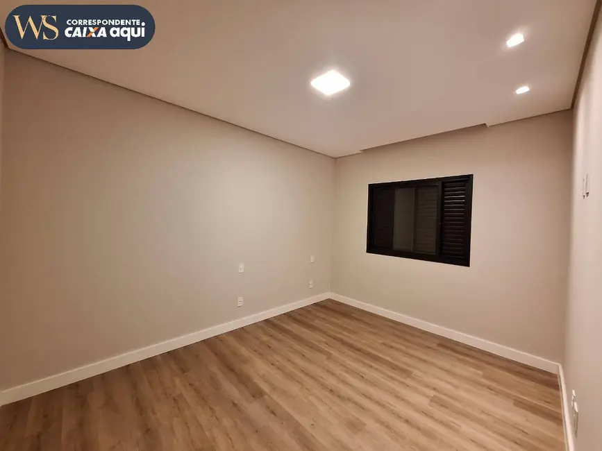 Casa com 4 quartos à venda, 324m2 em Jardim Santa Alice, Santa Bárbara D`Oeste - SP - imagem 9 Foto 9 de Casa com 4 quartos à venda, 324m2 em Jardim Santa Alice, Santa Bárbara D`Oeste - SP