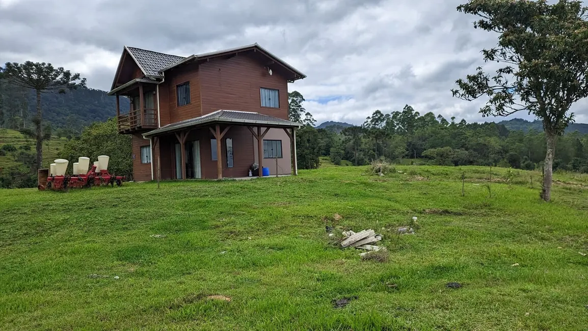 Foto 2 de Fazenda / Haras com 3 quartos à venda, 125000m2 em Taio - SC