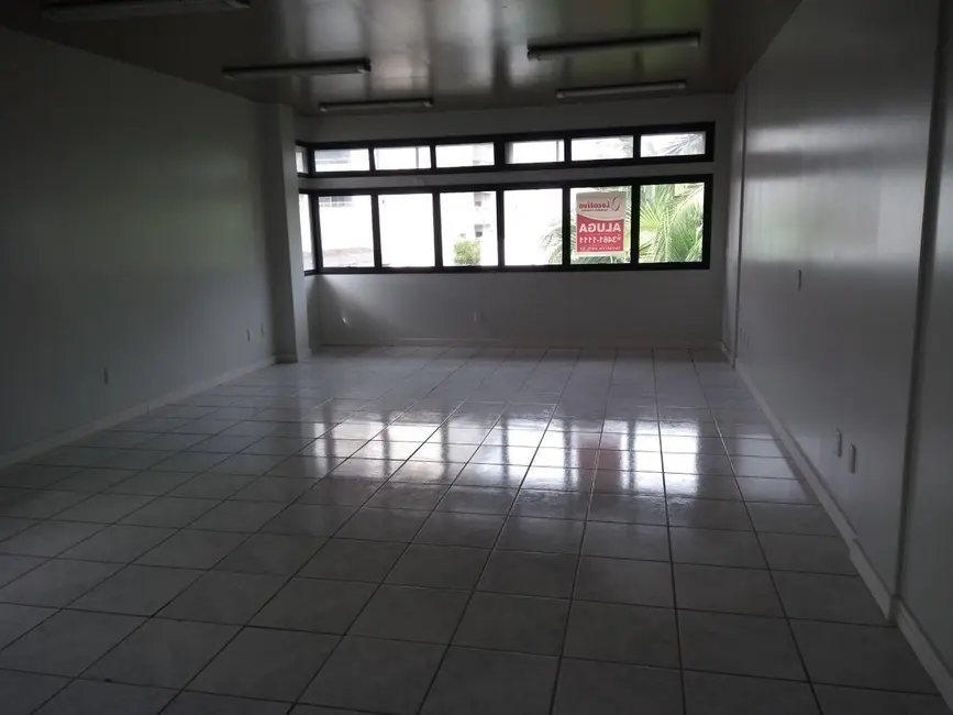 Foto 2 de Sala Comercial à venda, 105m2 em Pio Corrêa, Criciuma - SC