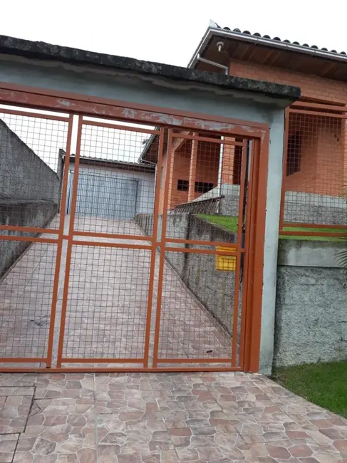 Foto 3 de Casa com 3 quartos à venda, 300m2 em Operária Nova, Criciuma - SC