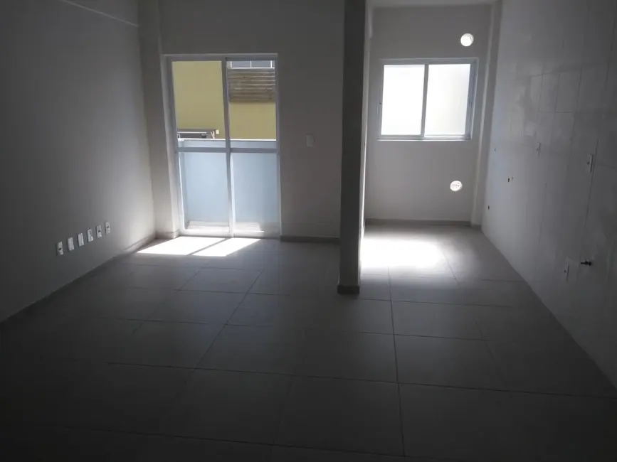 Foto 6 de Apartamento com 2 quartos à venda, 76m2 em Argentina, Criciuma - SC