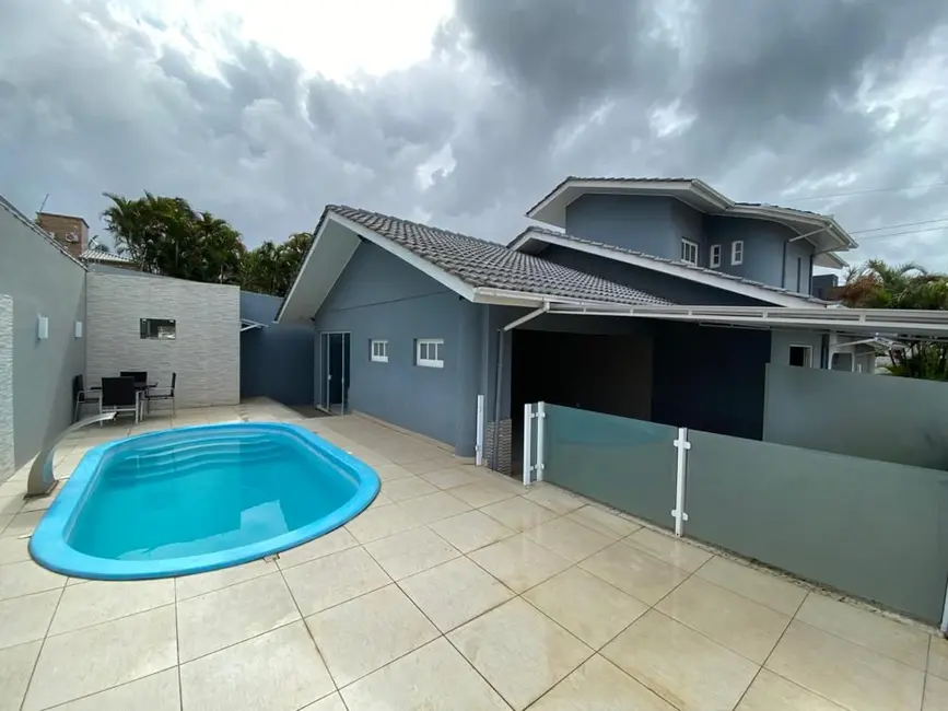 Foto 4 de Casa com 4 quartos à venda, 394m2 em Icara - SC