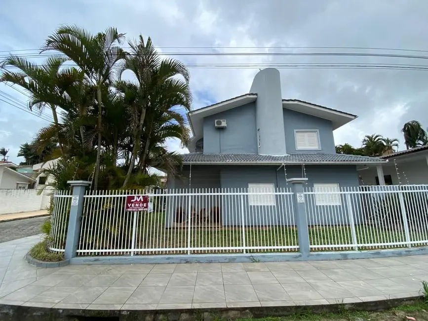 Foto 3 de Casa com 4 quartos à venda, 394m2 em Icara - SC