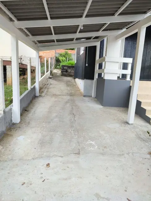 Foto 3 de Casa com 2 quartos à venda, 360m2 em Cristo Redentor, Criciuma - SC