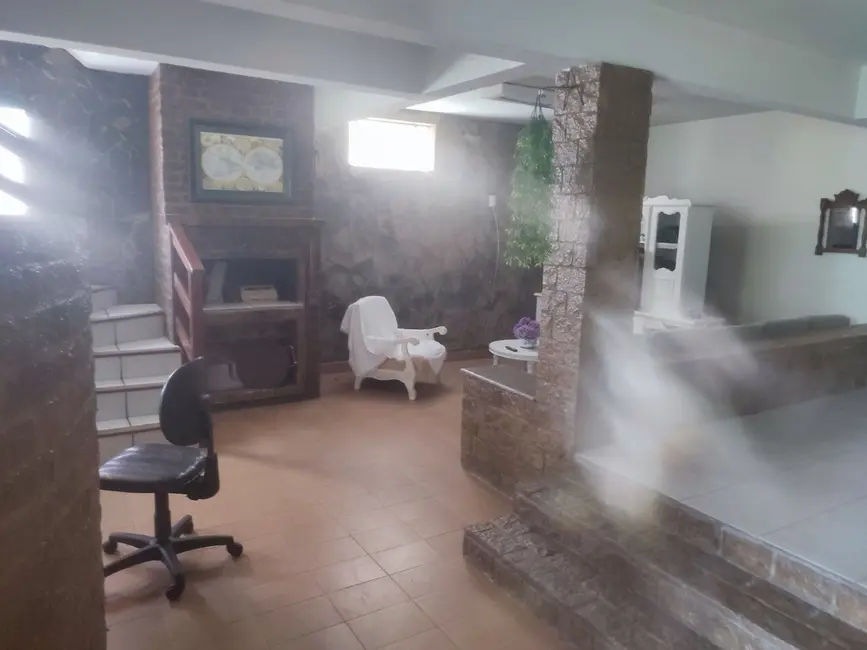 Foto 6 de Casa com 3 quartos à venda, 457m2 em Santa Catarina, Criciuma - SC