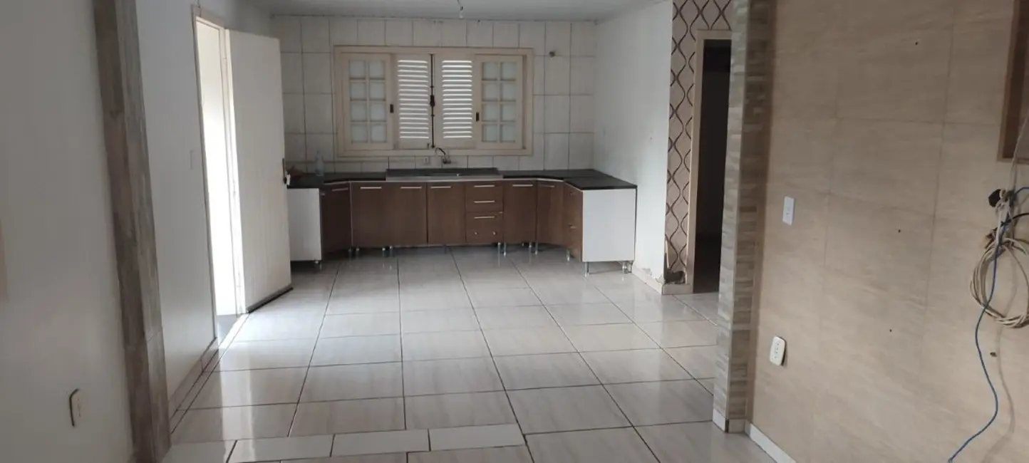 Casa com 3 quartos à venda, 740m2 em Rio Maina, Criciuma - SC - imagem 5 Foto 5 de Casa com 3 quartos à venda, 740m2 em Rio Maina, Criciuma - SC