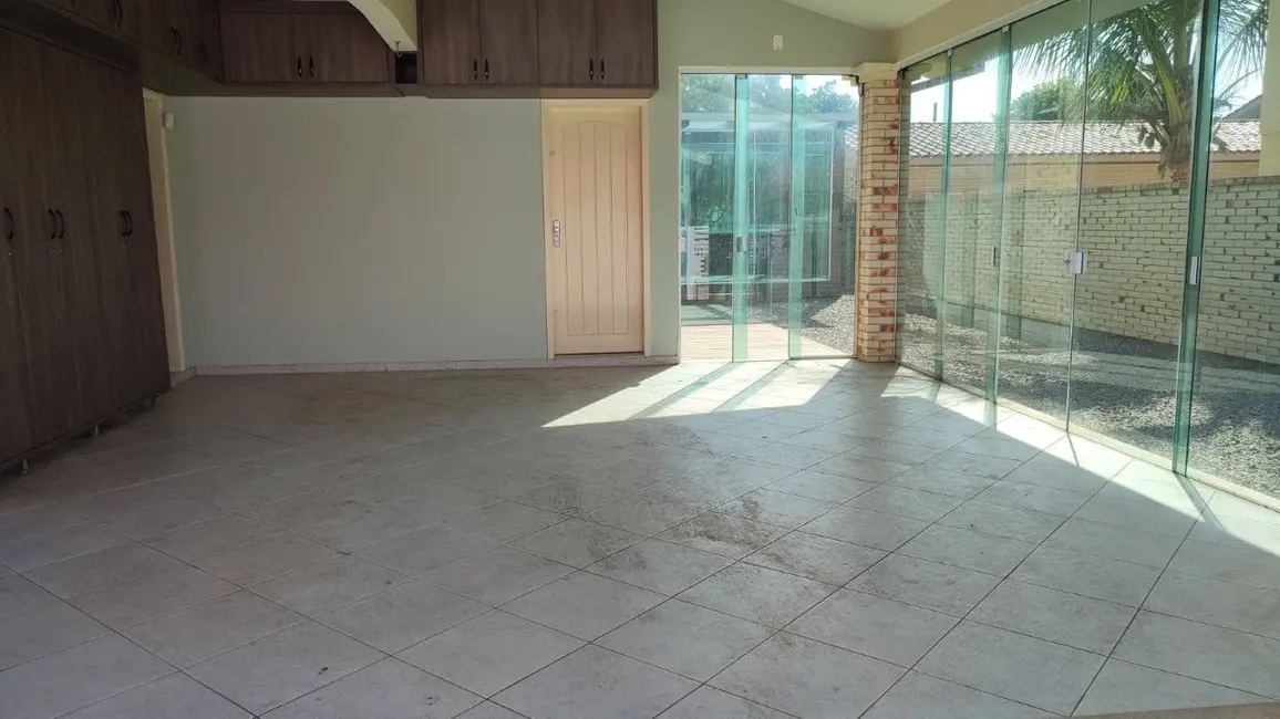 Casa com 4 quartos à venda, 300m2 em Balneario Rincao - SC - imagem 3 Foto 3 de Casa com 4 quartos à venda, 300m2 em Balneario Rincao - SC