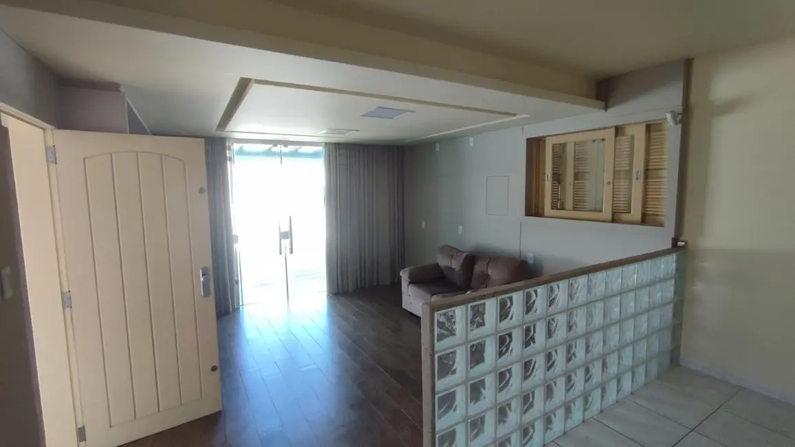 Casa com 4 quartos à venda, 300m2 em Balneario Rincao - SC - imagem 7 Foto 7 de Casa com 4 quartos à venda, 300m2 em Balneario Rincao - SC