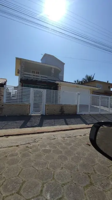 Foto 1 de Casa com 4 quartos à venda, 300m2 em Balneario Rincao - SC