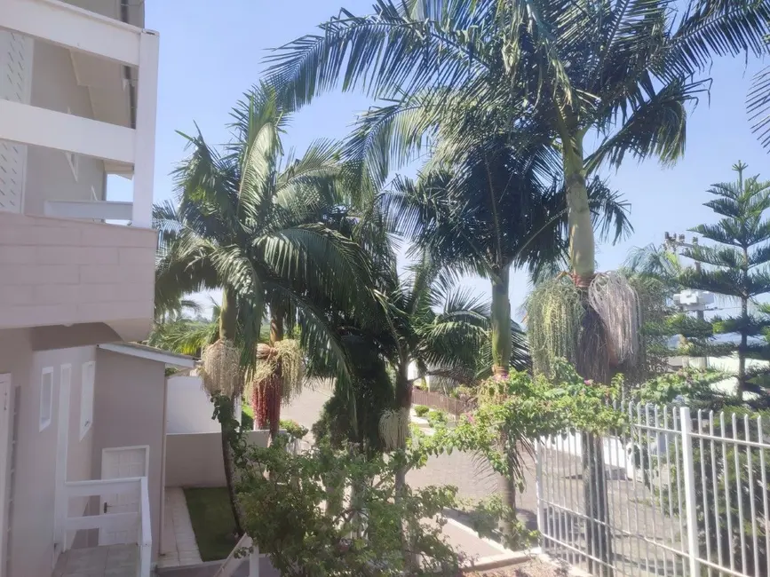 Foto 6 de Casa com 3 quartos à venda, 450m2 em São Defende, Criciuma - SC