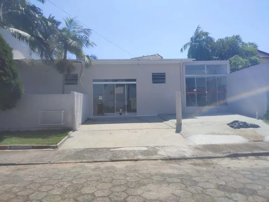 Foto 4 de Casa com 3 quartos à venda, 450m2 em São Defende, Criciuma - SC