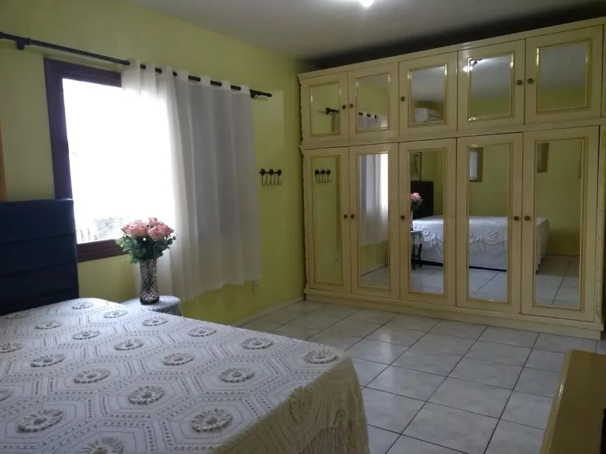 Foto 9 de Casa com 3 quartos à venda, 480m2 em Santa Catarina, Criciuma - SC
