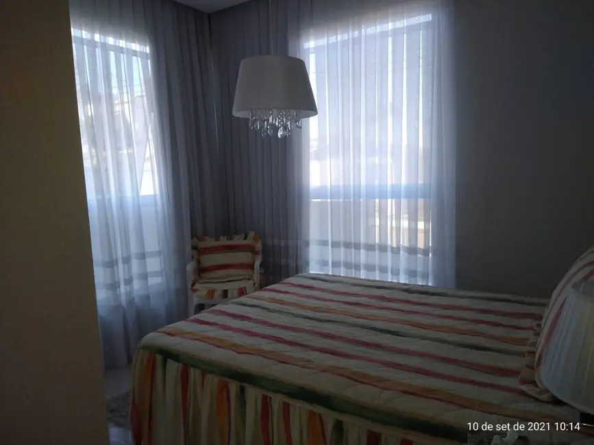 Foto 4 de Casa com 3 quartos à venda, 450m2 em Michel, Criciuma - SC