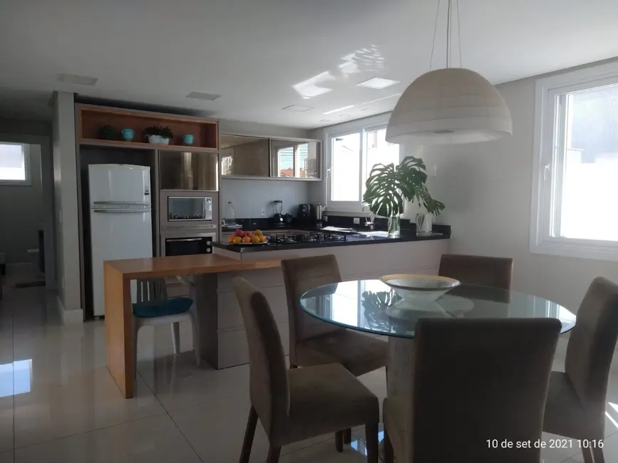 Foto 3 de Casa com 3 quartos à venda, 450m2 em Michel, Criciuma - SC