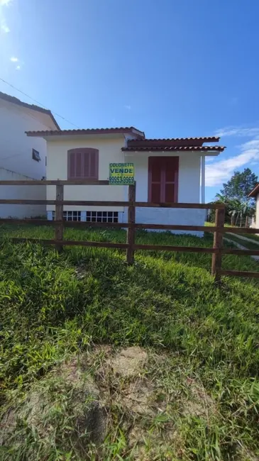 Foto 1 de Casa com 2 quartos à venda, 325m2 em Catarinense, Criciuma - SC