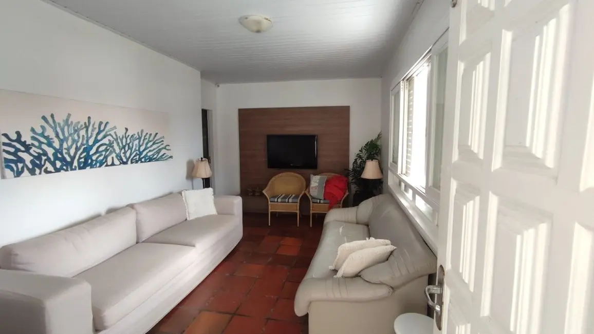 Casa com 3 quartos à venda, 450m2 em Balneario Rincao - SC - imagem 3 Foto 3 de Casa com 3 quartos à venda, 450m2 em Balneario Rincao - SC