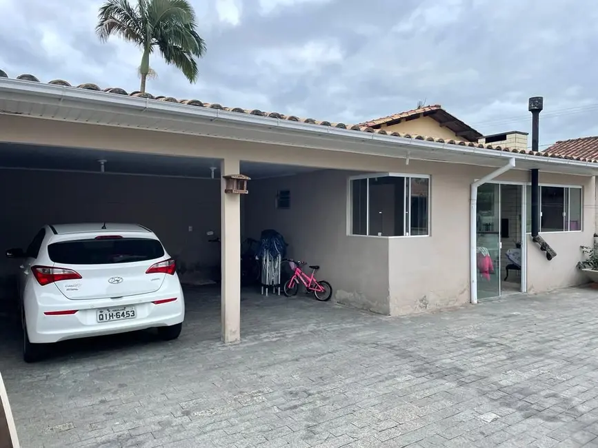 Foto 5 de Casa com 3 quartos à venda, 408m2 em Rio Maina, Criciuma - SC