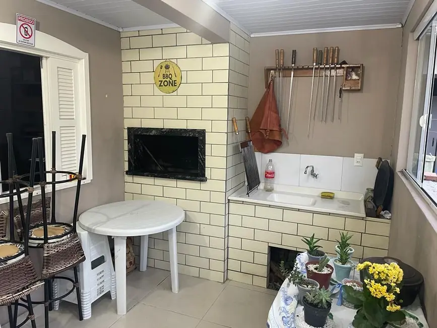 Foto 9 de Casa com 3 quartos à venda, 408m2 em Rio Maina, Criciuma - SC
