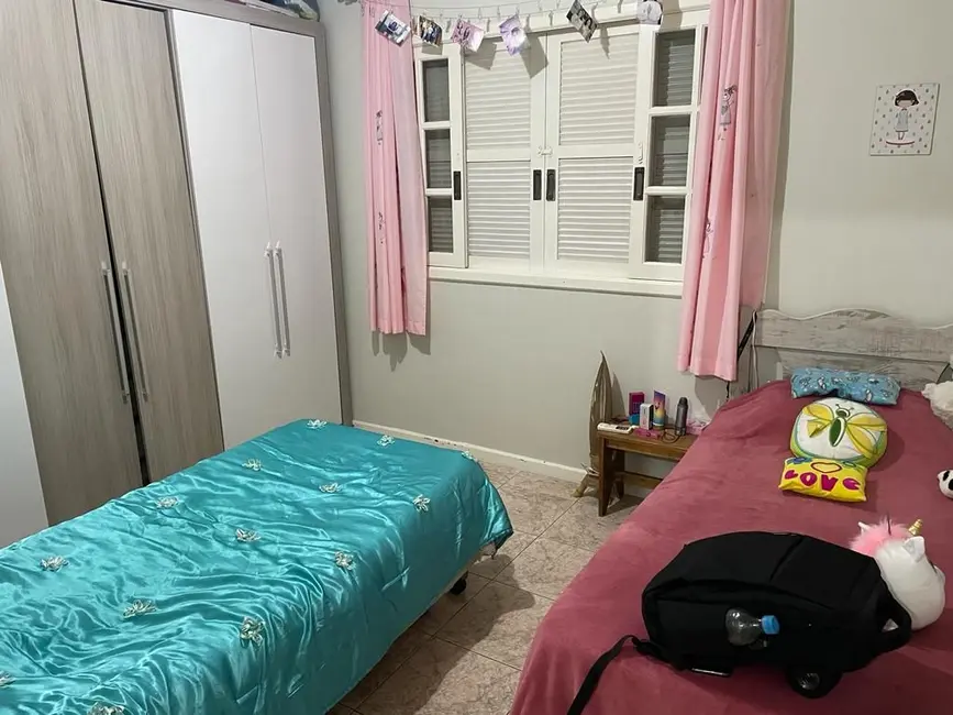 Foto 6 de Casa com 3 quartos à venda, 408m2 em Rio Maina, Criciuma - SC