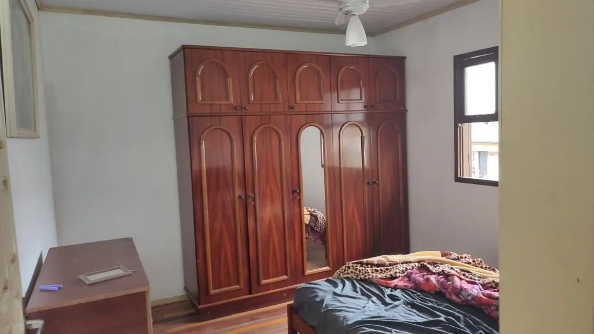 Casa com 3 quartos à venda, 362m2 em São Simão, Criciuma - SC - imagem 4 Foto 4 de Casa com 3 quartos à venda, 362m2 em São Simão, Criciuma - SC