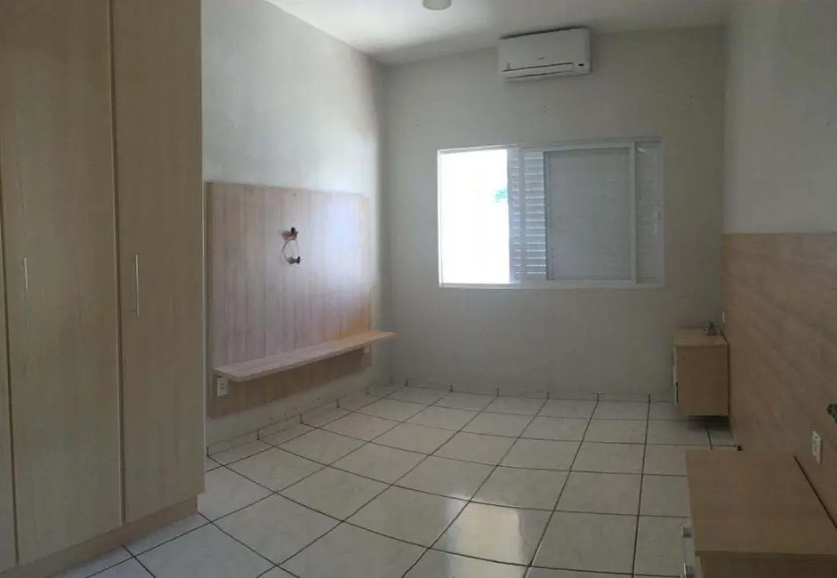 Foto 6 de Casa com 3 quartos à venda, 435m2 em Criciuma - SC