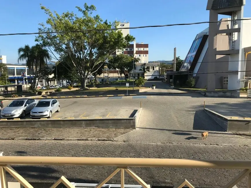 Foto 5 de Casa com 3 quartos à venda, 320m2 em Rio Maina, Criciuma - SC