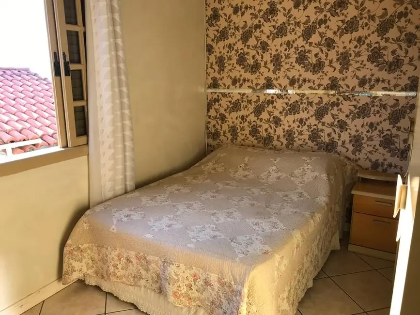 Foto 9 de Casa com 3 quartos à venda, 320m2 em Rio Maina, Criciuma - SC
