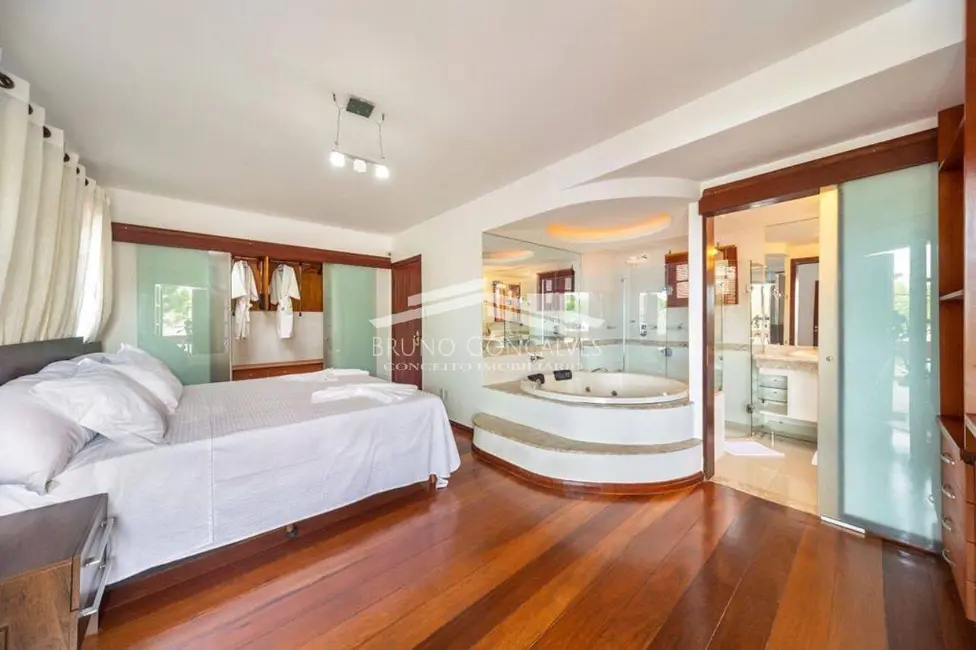 Foto 3 de Casa com 6 quartos à venda, 611m2 em Porto Seguro - BA