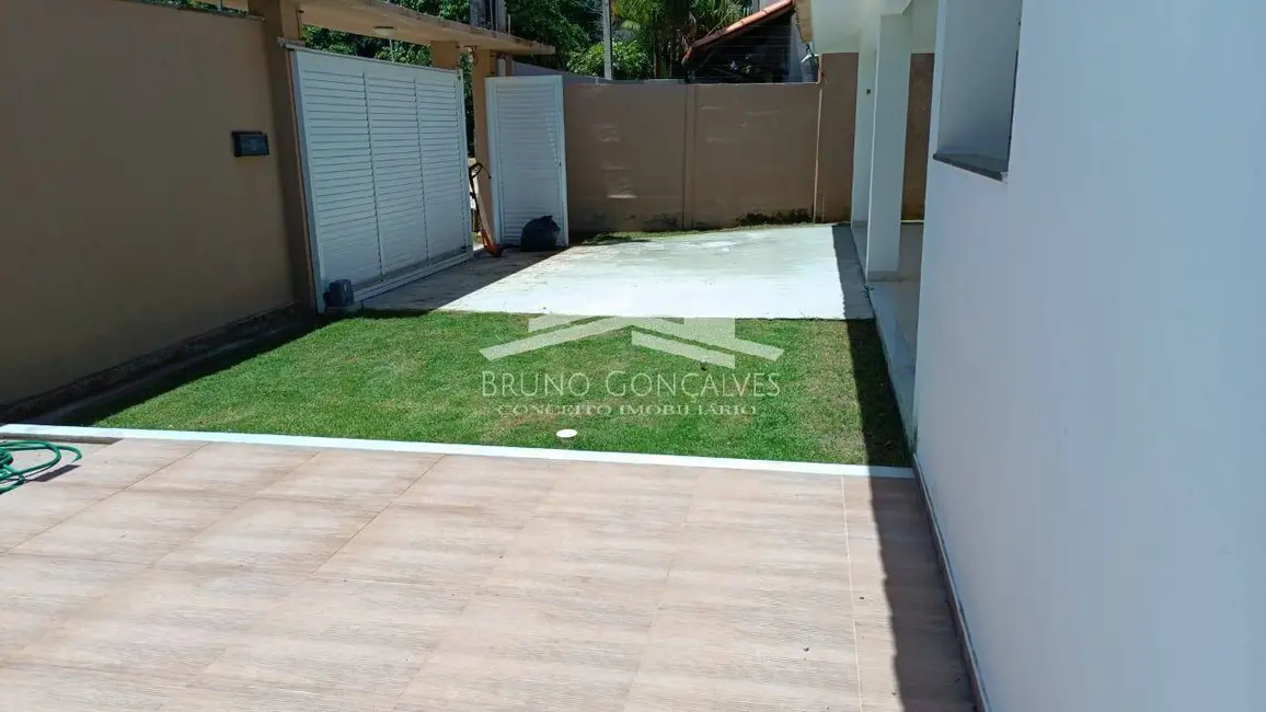 Foto 2 de Casa com 4 quartos à venda, 320m2 em Porto Seguro - BA