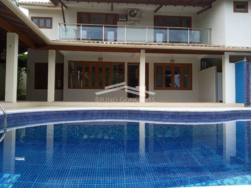 Foto 1 de Casa com 3 quartos à venda, 410m2 em Porto Seguro - BA