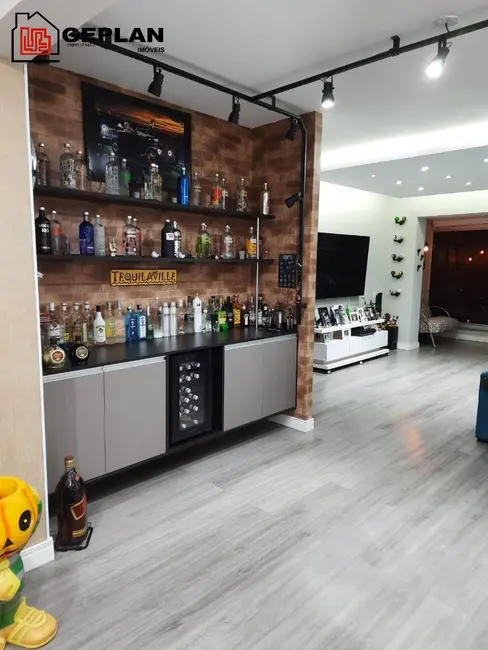 Apartamento com 3 quartos à venda, 124m2 em Cambuci, São Paulo - SP - imagem 3 Foto 3 de Apartamento com 3 quartos à venda, 124m2 em Cambuci, São Paulo - SP