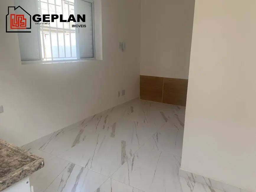 Foto 1 de Casa com 1 quarto para alugar, 28m2 em Cambuci, São Paulo - SP