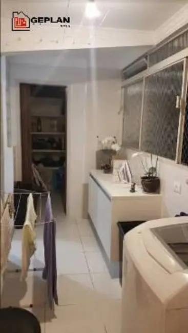 Apartamento com 3 quartos à venda, 103m2 em Aclimação, São Paulo - SP - imagem 5 Foto 5 de Apartamento com 3 quartos à venda, 103m2 em Aclimação, São Paulo - SP