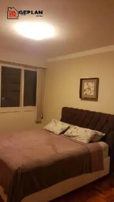 Apartamento com 3 quartos à venda, 103m2 em Aclimação, São Paulo - SP - imagem 4 Foto 4 de Apartamento com 3 quartos à venda, 103m2 em Aclimação, São Paulo - SP